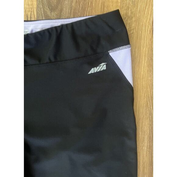 Lot 2 Avia Size L‎ Capri Black Leggings + Light Purple Activewear Razorback Top - Picture 5 of 15